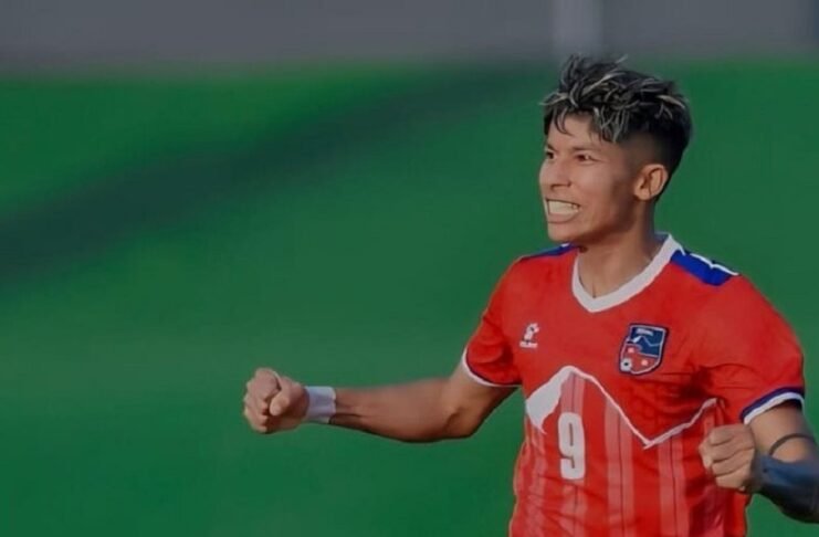 कप्तान साम्बाको उपचारमा कांग्रेसको पाँच लाख सहयोग