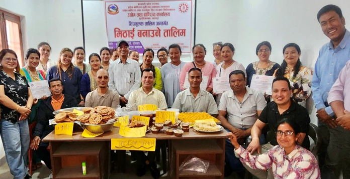 मिठाई बनाउने तालिम सम्पन्न, गुणस्तरीय र स्वास्थ्यवर्द्धक उत्पादनमा जोड