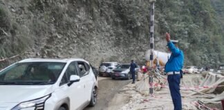 पृथ्वी राजमार्ग भासिदा आवागमनमा सास्ती
